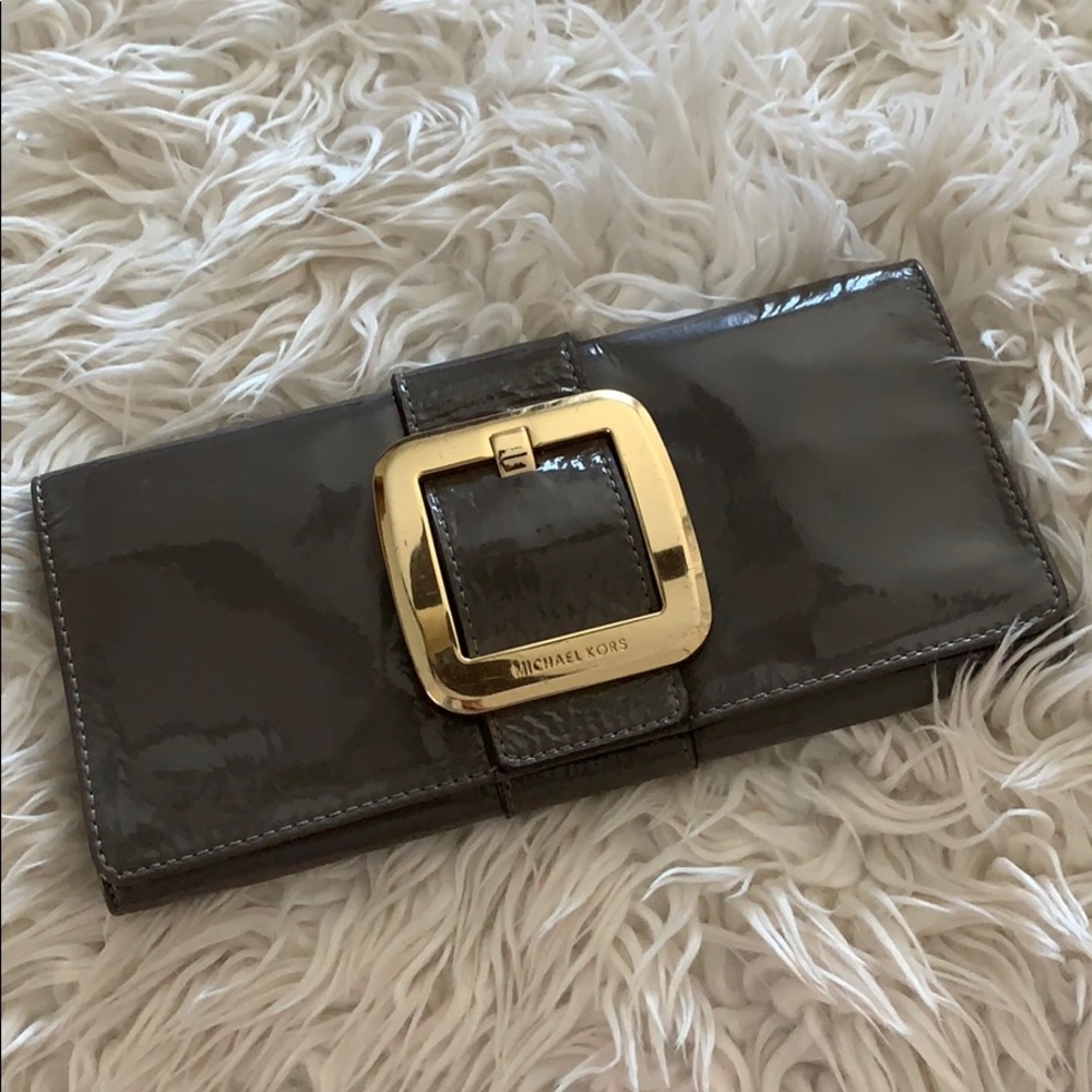 Michael kors clutch.